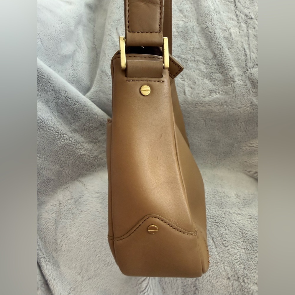 Etienne Aigner Brown Leather Shoulder Bag with Gold Hardware - Picture 4 of 15